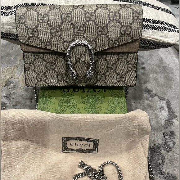 Gucci mini Diynos on chain - Picture 2 of 8